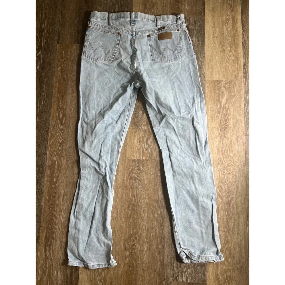 Wrangler Cowboy Cut Relaxed Fit Light Wash Jeans 38x34 1013MWZGH Mens Denim - Picture 3 of 4